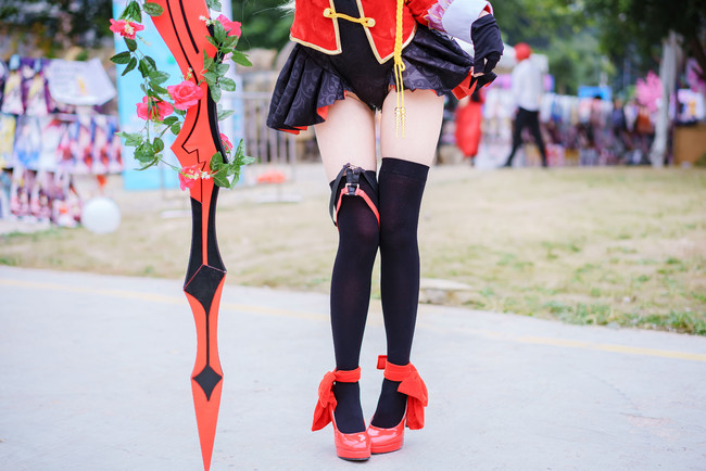 开云体育入口-《Re:CREATORS》第13话预告视频 悲催少女又被打脸(图2) 开云官网